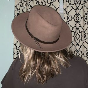 Lite Felt Brown Hat